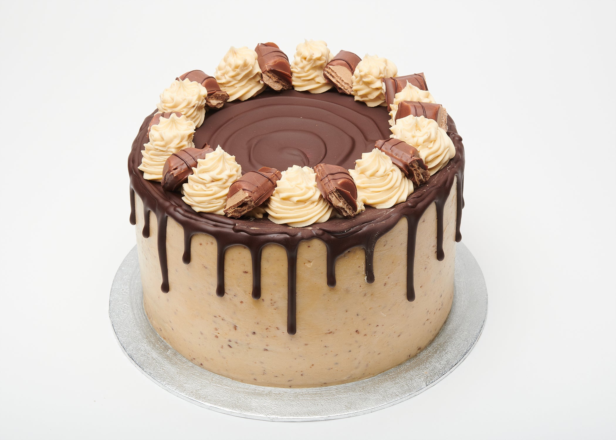 Deluxe Chocolate Hazelnut Wafer Cake | Kinder Bueno Cake Delivery –  Desserts Delivered Bakery